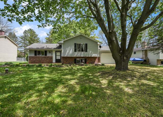 Property at 3799 Rohr Rd, Lake Orion, MI 48359, 3 beds, 1.5 baths