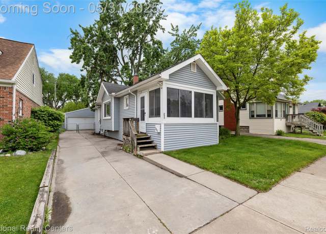Property at 255 Madison Ave, Clawson, MI 48017, 2 beds, 1 bath
