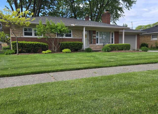 Property at 20848 Lakeland St, St Clair Shores, MI 48081, 3 beds, 1 bath