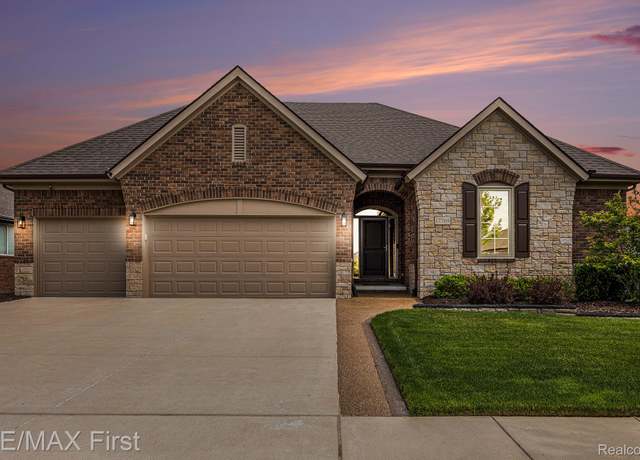 Property at 17769 Tiger Dr, Macomb, MI 48042, 3 beds, 2.5 baths