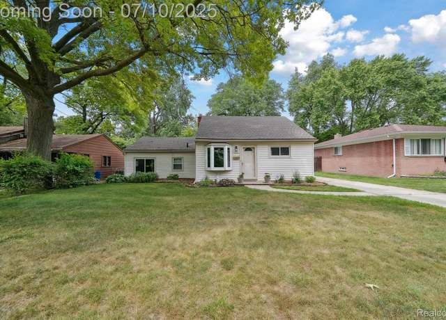 Property at 4309 Marr Ave, Warren, MI 48091, 4 beds, 2 baths
