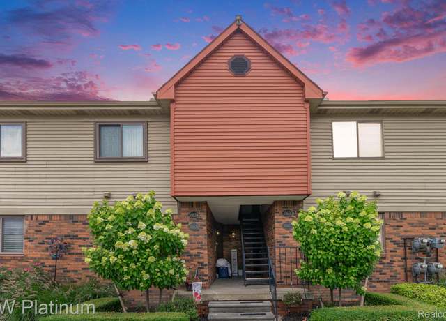 Property at 38600 Lanse Creuse St, Harrison Township, MI 48045, 2 beds, 2 baths