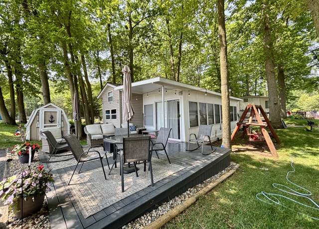 Property at 734 Fountain Ln, Coldwater, MI 49036, 2 beds, 1 bath