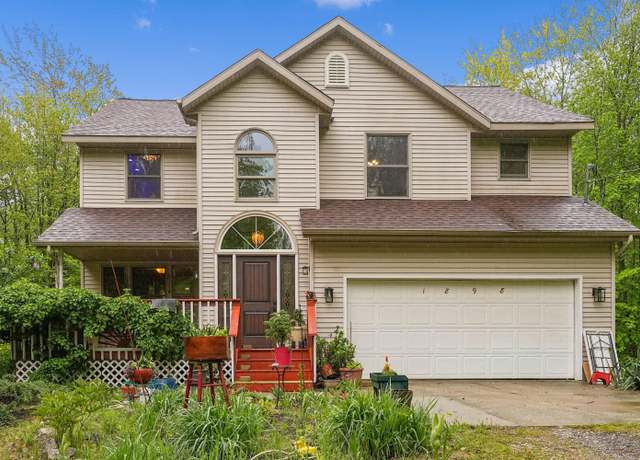 Property at 1898 Orshal Rd, Muskegon, MI 49445, 4 beds, 2.5 baths