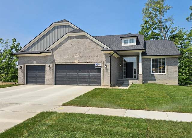 Property at 50691 Timberstone Dr, Macomb, MI 48042, 3 beds, 3 baths