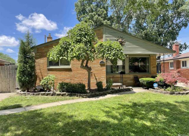 Property at 24609 Wood St, St Clair Shores, MI 48080, 3 beds, 2 baths