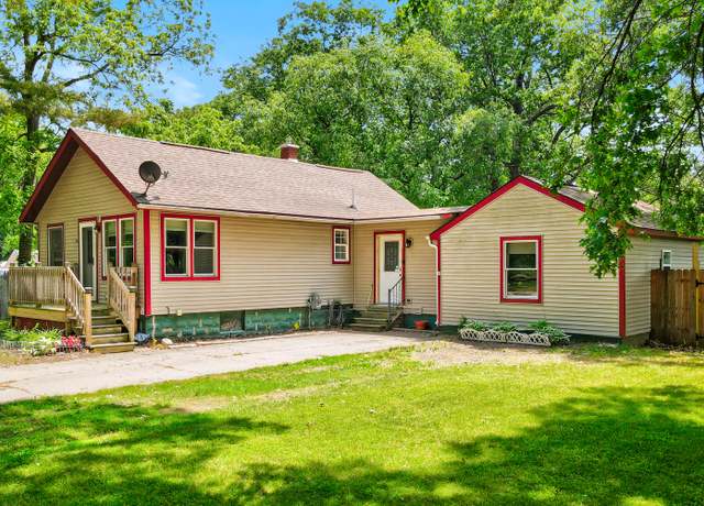 Property at 1341 Brusse Ave, Muskegon, MI 49442, 5 beds, 1 bath