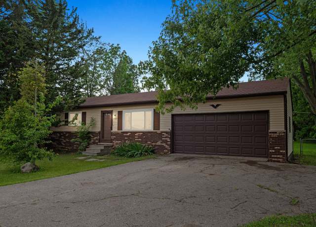 Property at 43667 Dequindre Rd, Troy, MI 48085, 3 beds, 1 bath