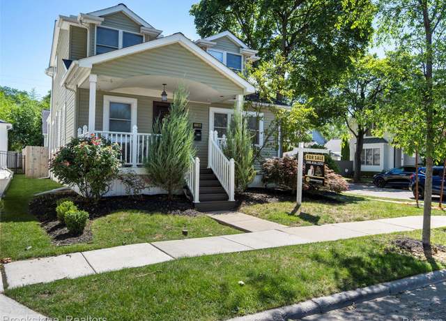 Property at 1106 Bennaville Ave, Birmingham, MI 48009, 4 beds, 3.5 baths
