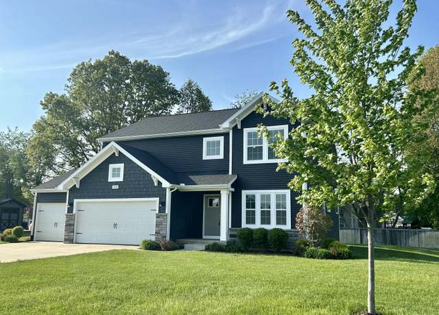 Property at 5636 Hyde Park Ave, Kalamazoo, MI 49009, 4 beds, 3.5 baths
