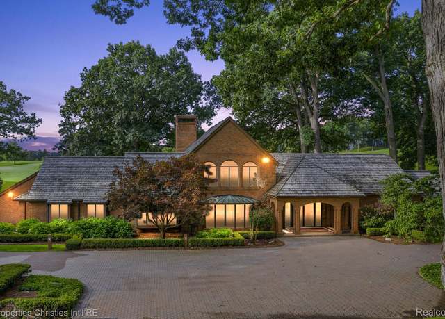 Property at 1895 Rathmor Rd, Bloomfield Hills, MI 48304, 3 beds, 3.5 baths