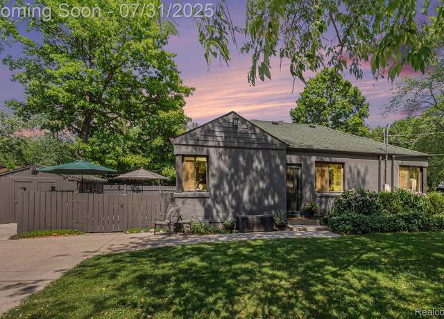 Property at 1012 State Rd, Fenton, MI 48430, 2 beds, 1 bath