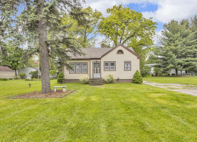 Property at 870 Bryant Ave, Jackson, MI 49202, 2 beds, 1 bath