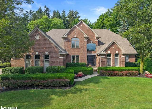 Property at 11357 Embassy Ct, Shelby Twp, MI 48315, 4 beds, 3.5 baths
