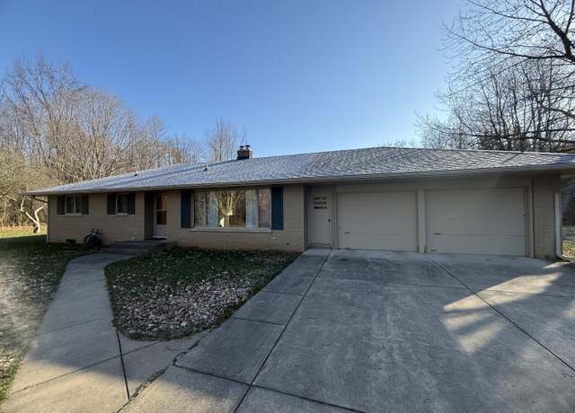 Property at 4034 N 9th St, Oshtemo, MI 49077, 3 beds, 1.5 baths
