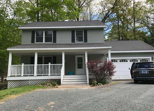 Property at 935 E 6th St, Pentwater, MI 49449, 4 beds, 3.5 baths