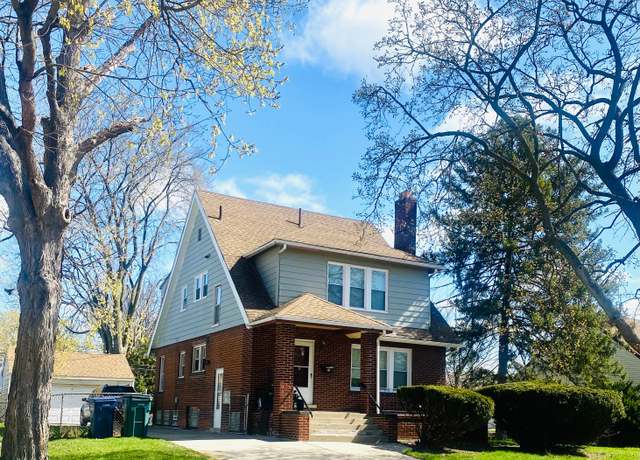 Property at 2084 Markese Ave, Lincoln Park, MI 48146, 4 beds, 2.5 baths