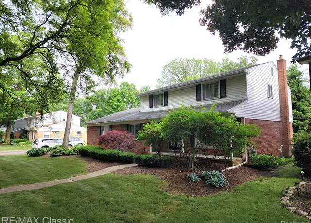 Property at 232 Edmund Ave, Royal Oak, MI 48073, 4 beds, 3.5 baths