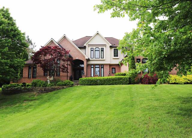 Property at 9881 King Rd, Davisburg, MI 48350, 4 beds, 4.5 baths
