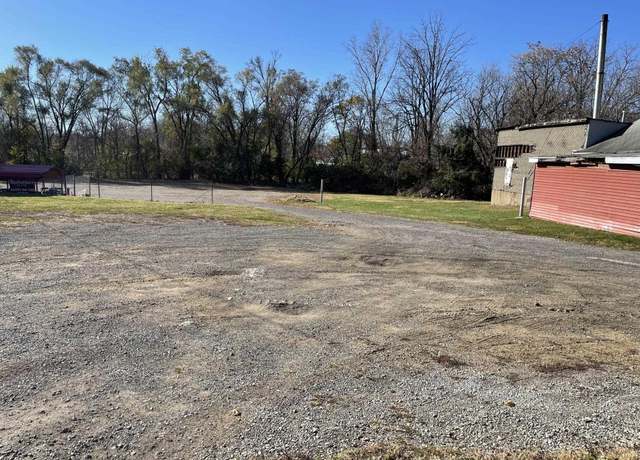 Property at 630 Page Ave, Jackson, MI 49203