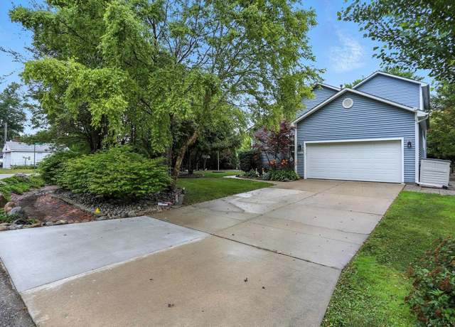 Property at 39856 Erie St, Harrison Twp, MI 48045, 4 beds, 4 baths