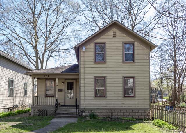 Property at 703 Davis St, Kalamazoo, MI 49007, 3 beds, 1 bath