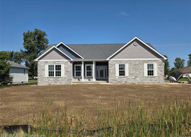 Property at 7520 Peppermill Dr, Mundy Township, MI 48473, 3 beds, 2 baths