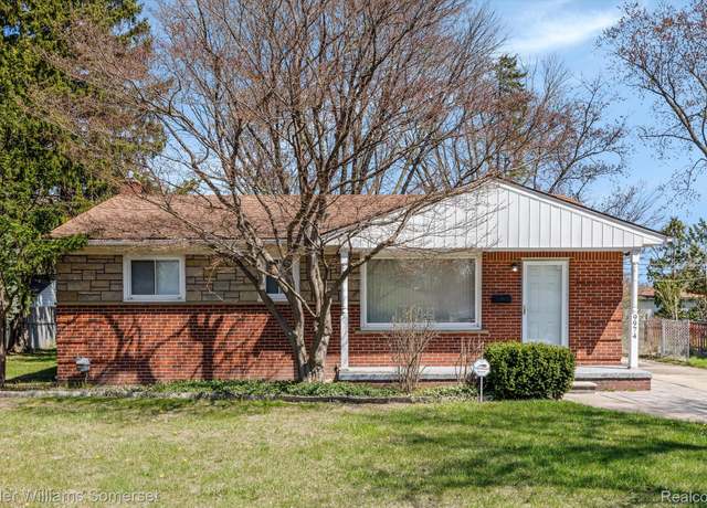 Property at 9974 Merriman Rd, Livonia, MI 48150, 3 beds, 1.5 baths