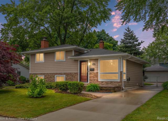 Property at 608 Woodlawn Ave, Royal Oak, MI 48073, 3 beds, 2 baths