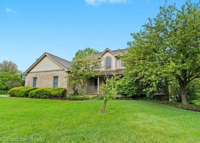 Property at 4870 Lytham Ln, Ann Arbor, MI 48103, 4 beds, 2.5 baths