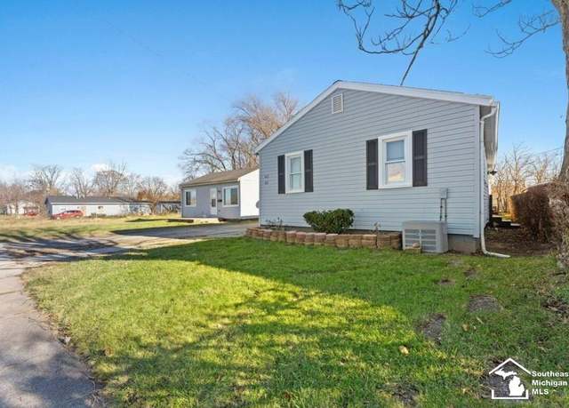 Property at 411 Railroad St, Monroe, MI 48161, 6 beds, 2.5 baths
