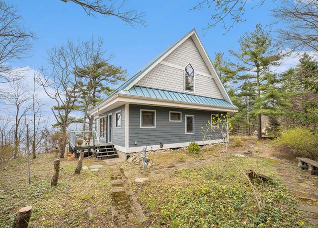 Property at 27901 Shorewood Dr, Covert, MI 49043, 3 beds, 3 baths