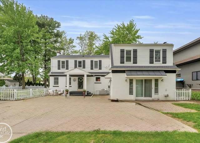 Property at 28800 Old North River Rd, Harrison Charter Township, MI 48045, 4 beds, 3 baths