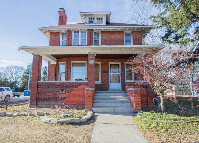 Property at 311 Northbound Gratiot Ave, Mt Clemens, MI 48043, 3 beds, 1.5 baths