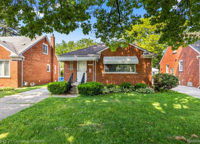 Property at 8299 Appleton St, Dearborn Heights, MI 48127, 3 beds, 1.5 baths