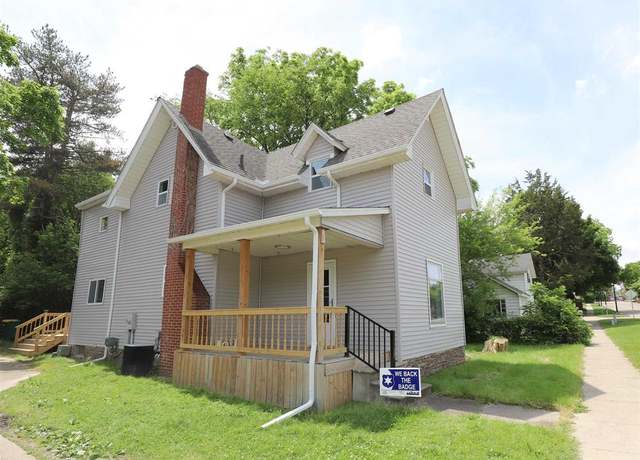 Property at 217 W Main St, Flushing, MI 48433, 4 beds, 3 baths