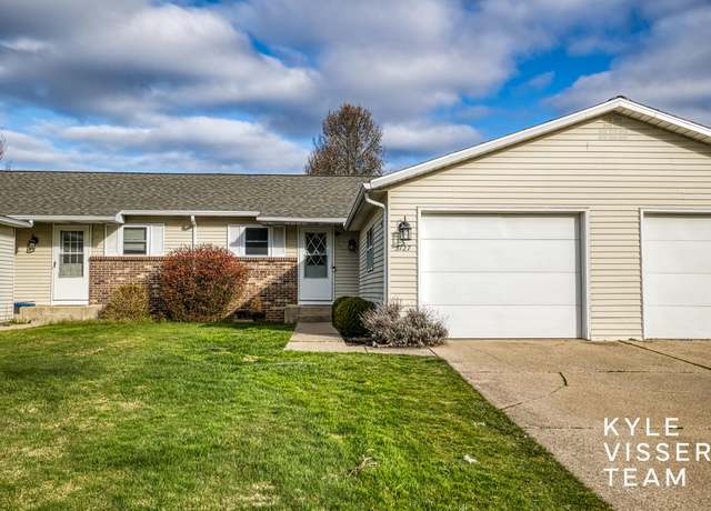 Property at 3127 Riviera Dr SE, Grand Rapids, MI 49512, 3 beds, 2 baths