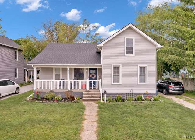 Property at 720 Vine St, St Clair, MI 48079, 3 beds, 2 baths