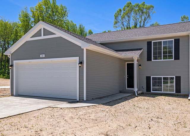 Property at 7986 Sierra Dr, Belding, MI 48809, 4 beds, 2 baths