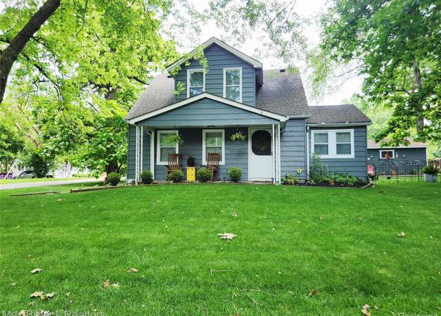 Property at 3705 Sancroft Ave, West Bloomfield Charter Township, MI 48324, 3 beds, 1 bath