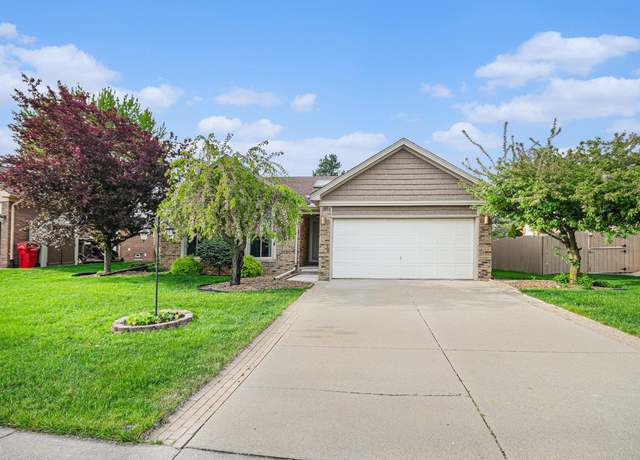 Property at 28785 Stonehenge Dr, Chesterfield Township, MI 48047, 3 beds, 2.5 baths