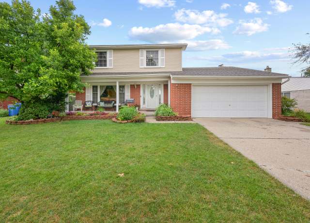 Property at 27020 Havelock Dr, Dearborn Heights, MI 48127, 6 beds, 3.5 baths