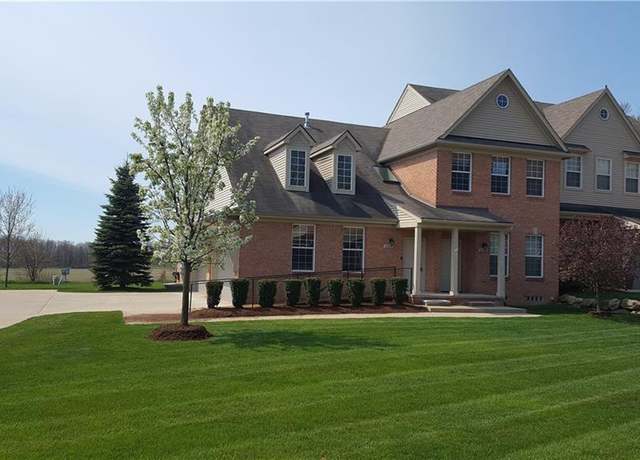 Property at 4860 Paladin St, Shelby Twp, MI 48316, 2 beds, 2 baths
