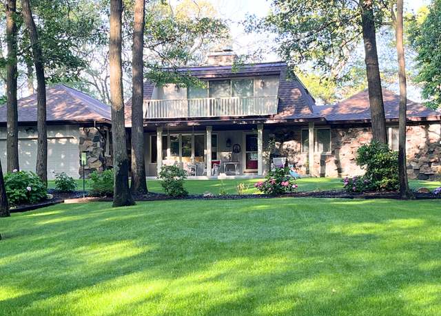 Property at 2542 Cove Rd, Twin Lake, MI 49457, 5 beds, 3.5 baths