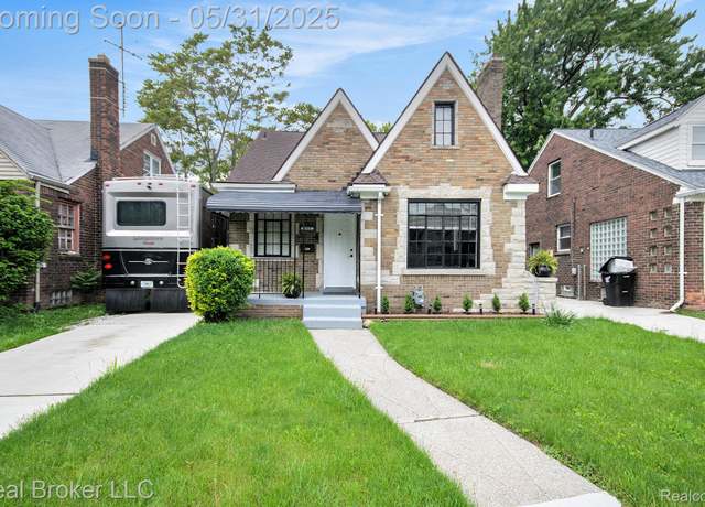 Property at 5585 Buckingham Ave, Detroit, MI 48224, 3 beds, 2.5 baths