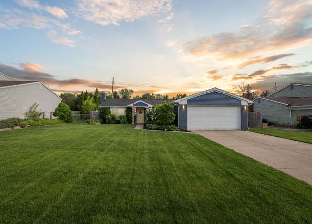 Property at 1255 Meadowood Dr, Waterford, MI 48327, 3 beds, 2 baths
