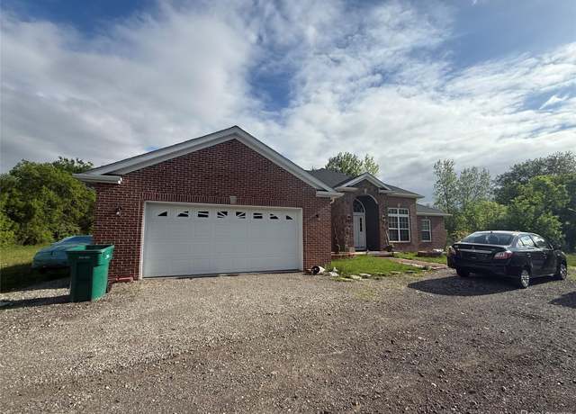 Property at 32200 Ecorse Rd, Romulus, MI 48174, 3 beds, 2.5 baths