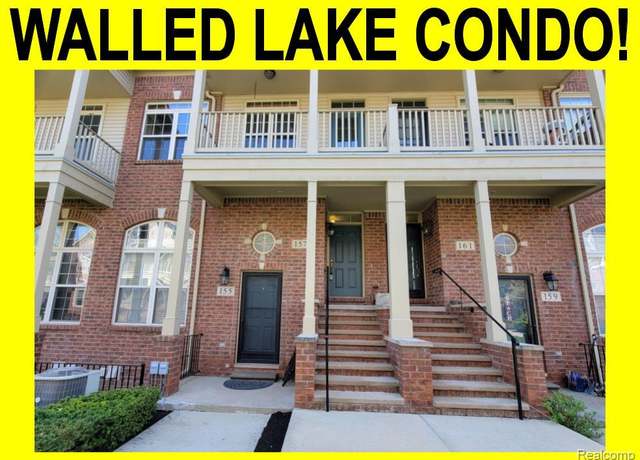 Property at 157 E Bay Dr, Walled Lake, MI 48390, 3 beds, 2 baths