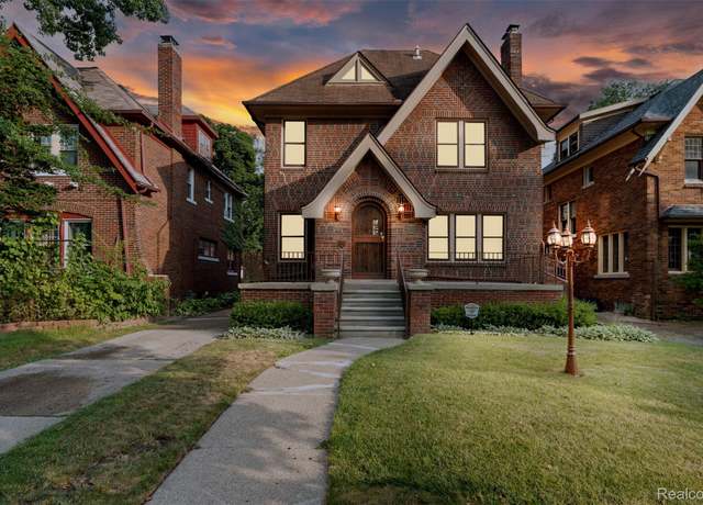 Property at 4309 Leslie St, Detroit, MI 48238, 5 beds, 3.5 baths