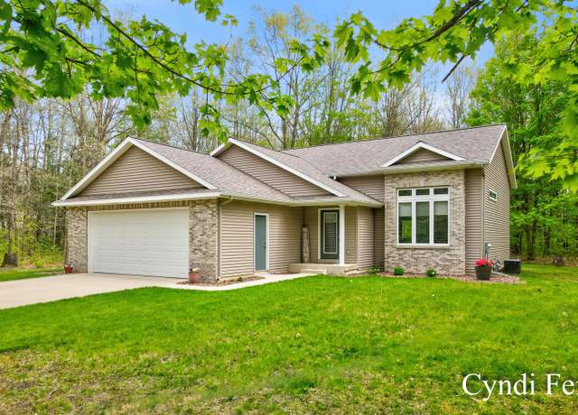 Property at 2970 Braden Blvd, Dorr, MI 49323, 3 beds, 2.5 baths